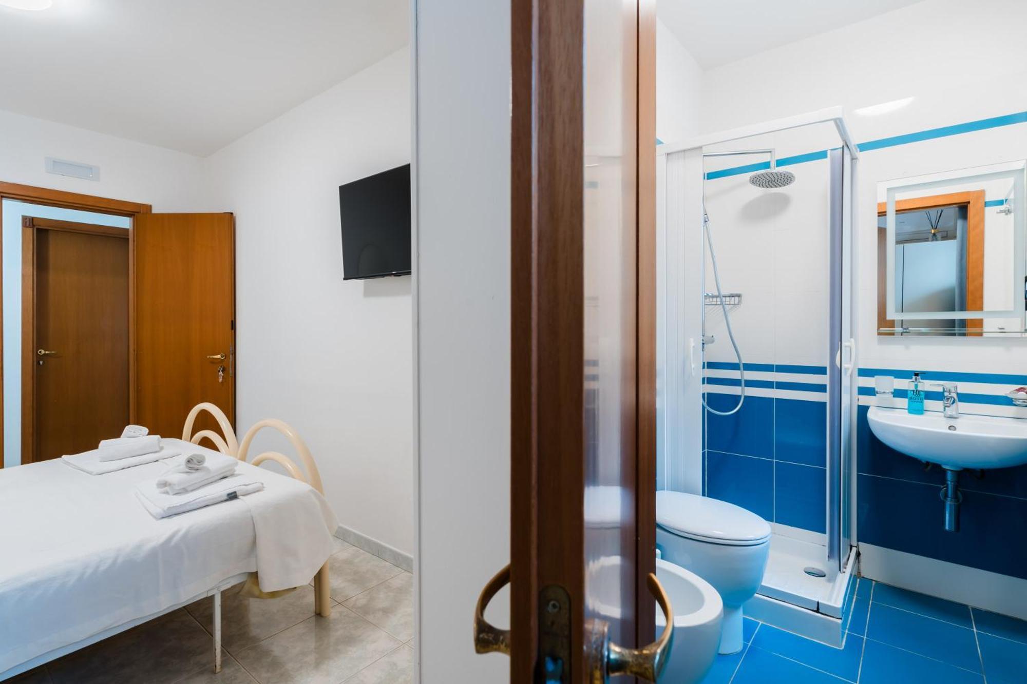 Hotel Da Ettore - Salento Selection 切萨雷奥港 外观 照片