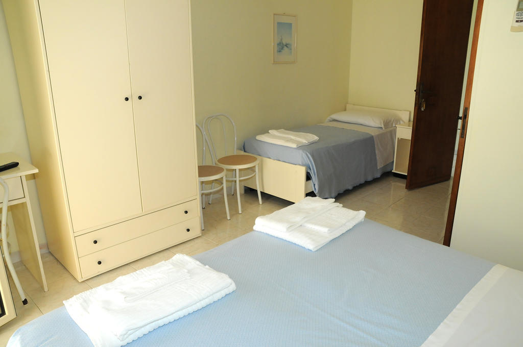 Hotel Da Ettore - Salento Selection 切萨雷奥港 客房 照片