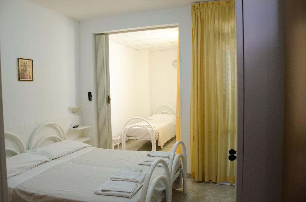 Hotel Da Ettore - Salento Selection 切萨雷奥港 客房 照片