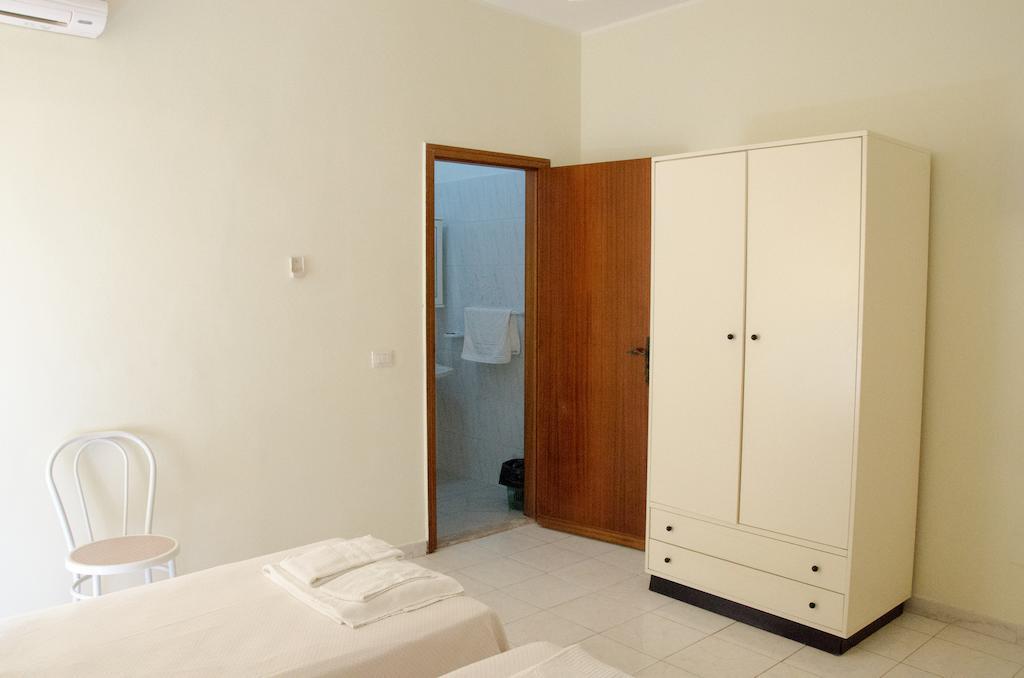 Hotel Da Ettore - Salento Selection 切萨雷奥港 客房 照片